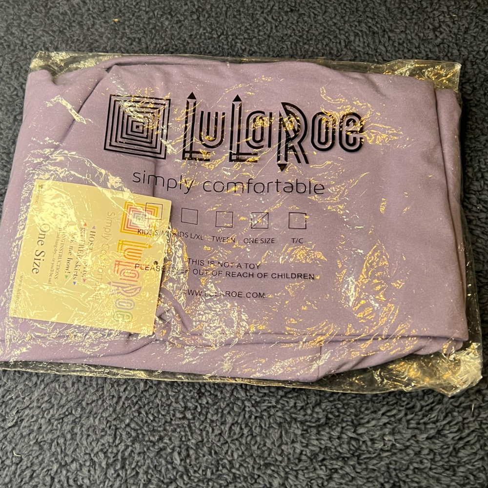 NWT LuLaRoe One Size Leggings